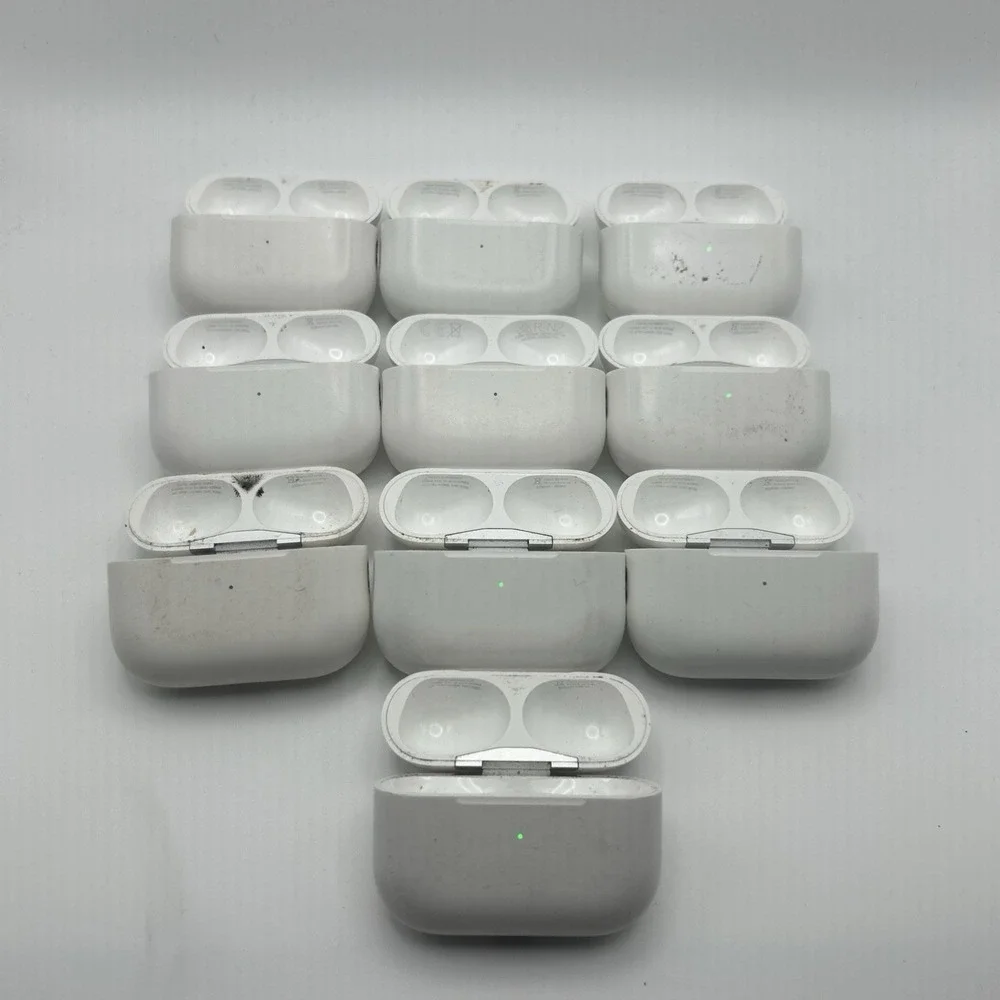 LOT OF 10 - Apple Airpods Pro 2nd Gen Wireless Charging Case - A2969